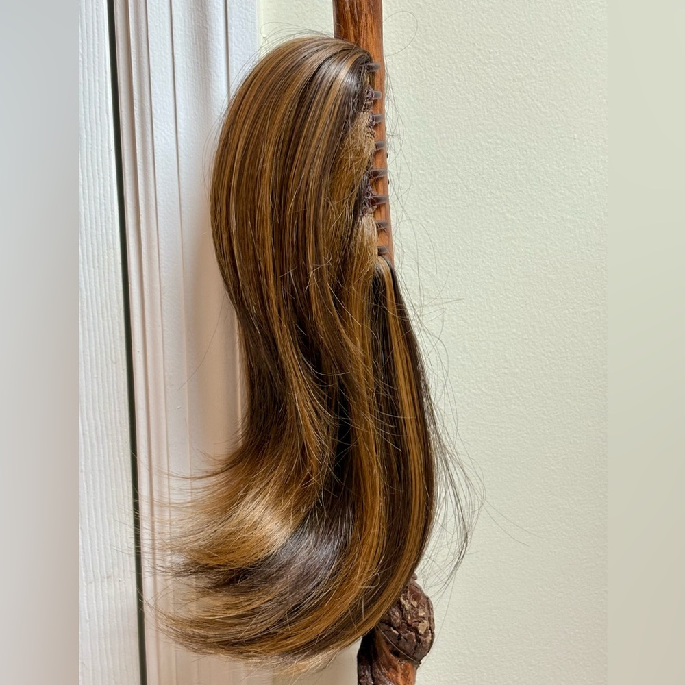 Brown Layered Clip On with Dimensional Highlights